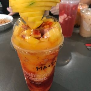 Meet your Posher, Lindy